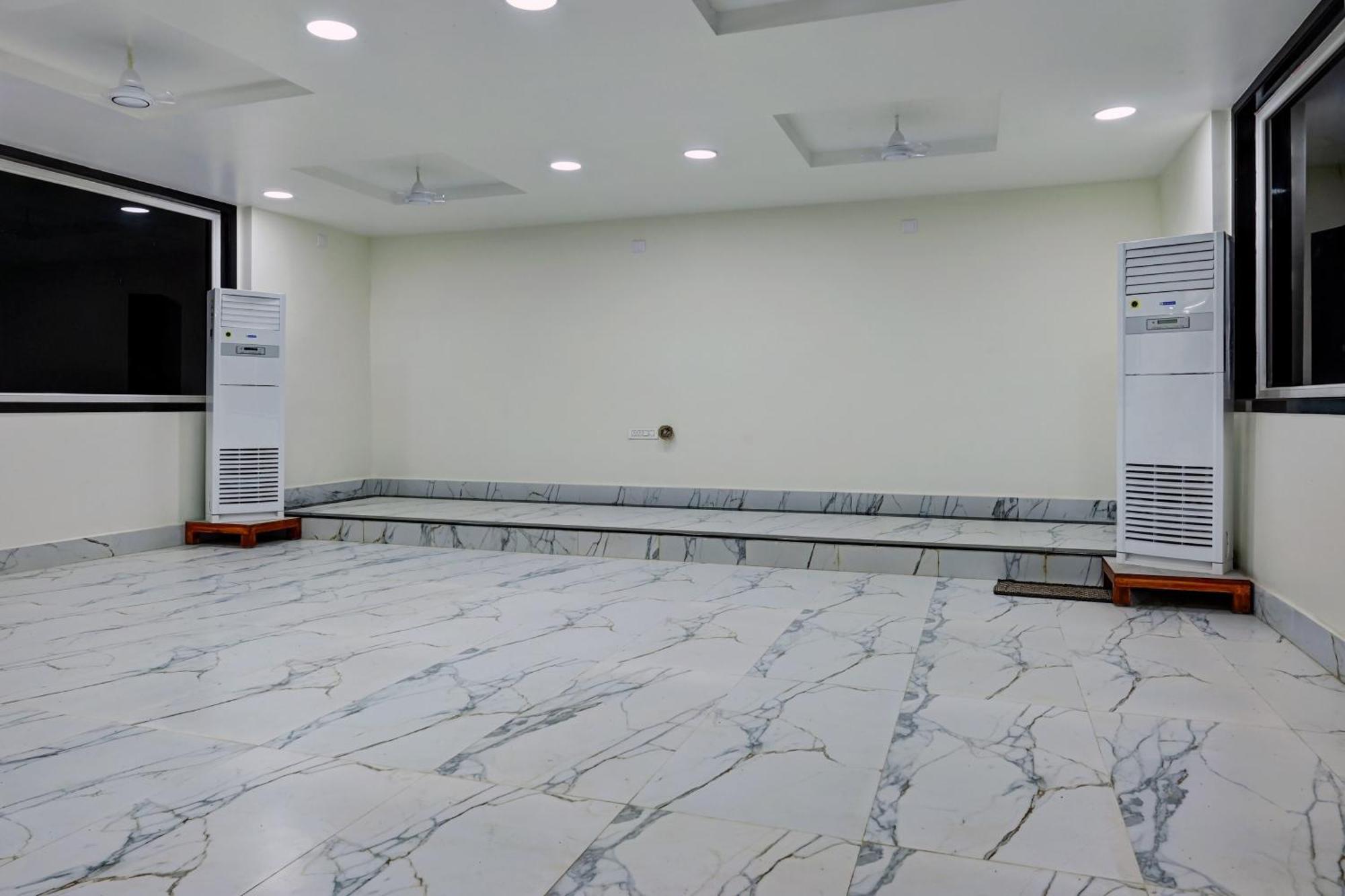 Oyo Home Msr Guest Inn Homestay Nellore Extérieur photo